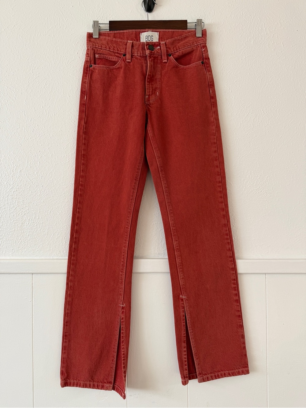 BDG Urban Outfitters Split Hem Jeans Women 24 Rust Red Straight Leg 100% Cotton